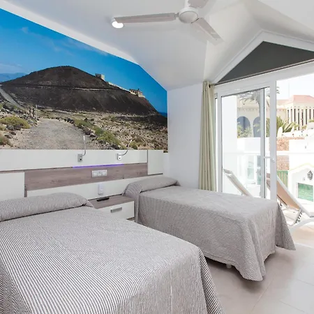 Tao Caleta Playa, * コラレホ