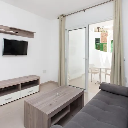 Tao Caleta Playa, Tatil Evi