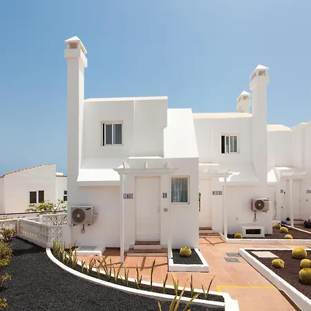 Tao Caleta Playa, Tatil Evi